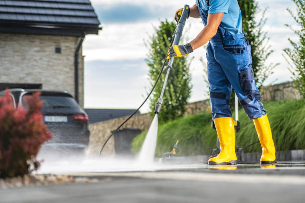 Best Pool Deck Cleaning  in Mchenry, IL